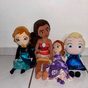 Lot of 4 Disney Princess Dolls
